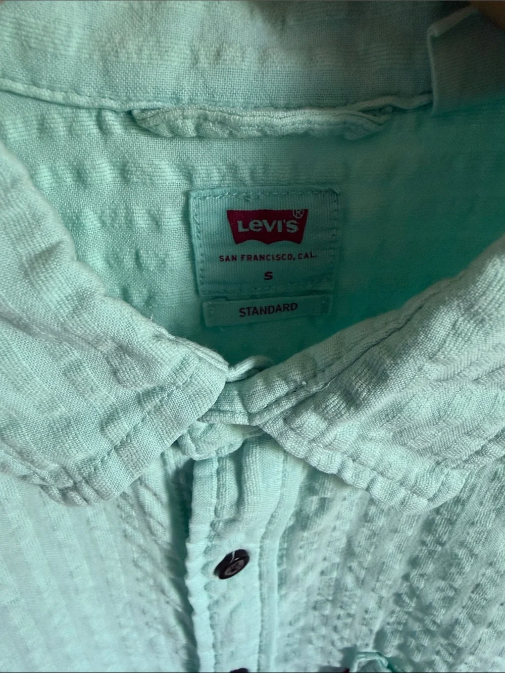 Levi's Men's Short-Sleeve Button-Down Shirt in Mint Green